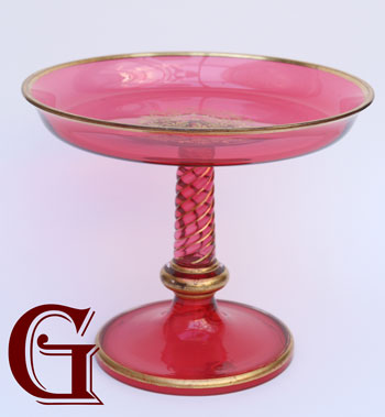 CRANBERRY GLASS TAZZA
