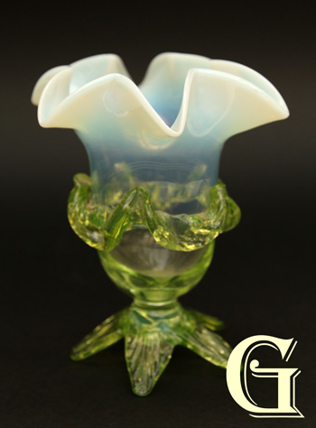 Vaseline Glass vase
